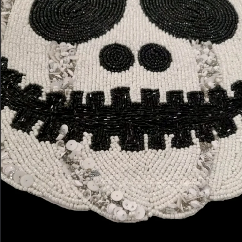 4pc Beaded White Pumpkin Halloween Placemats Chargers Jack Skellington Style NEW